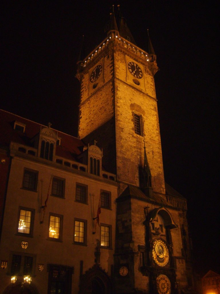 Ratusz staromiejski w Pradze Staroměstská radnice z słynnym zegarem
